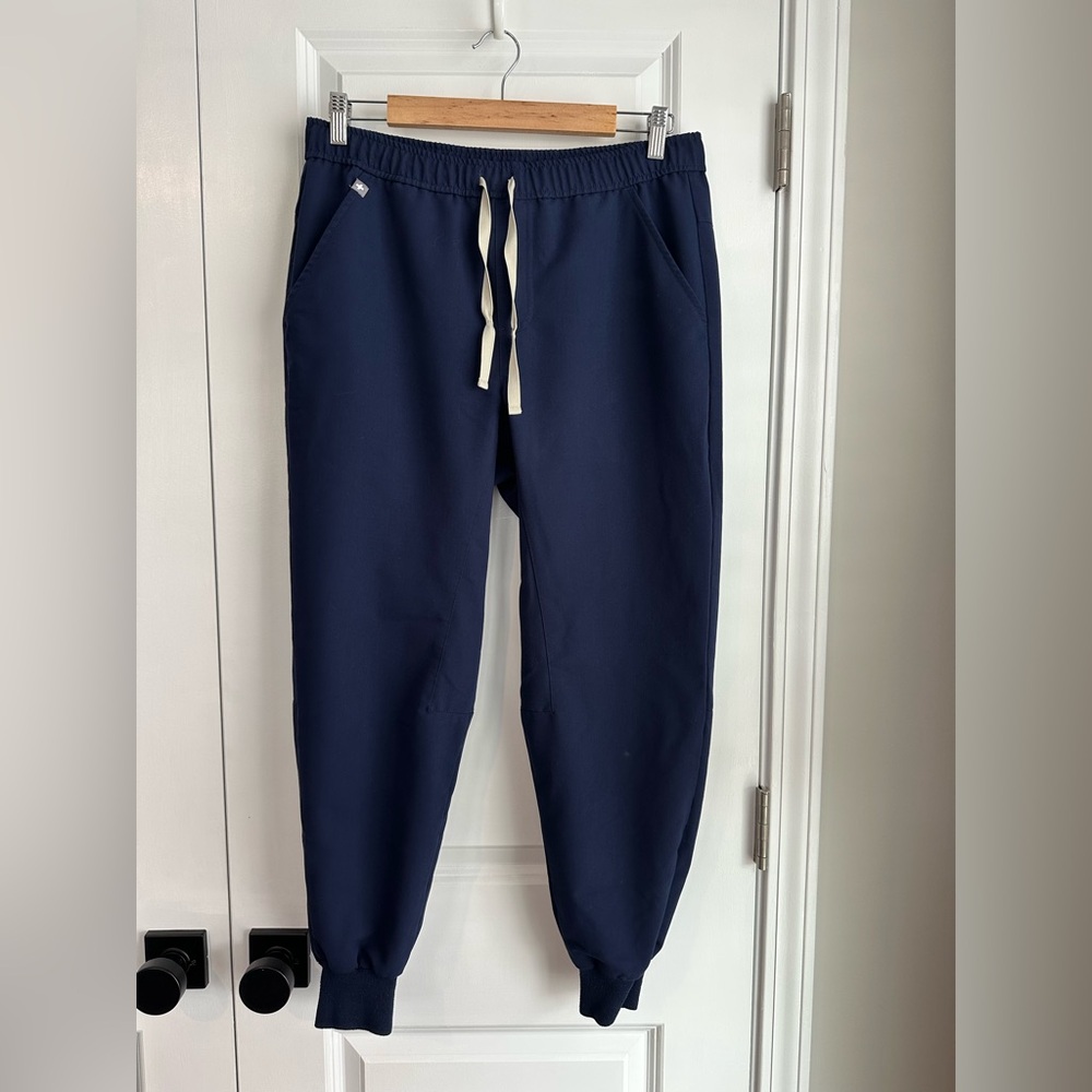 Figs Menโs Tansen Jogger Scrub Pants Navy Blue Size Medium Short